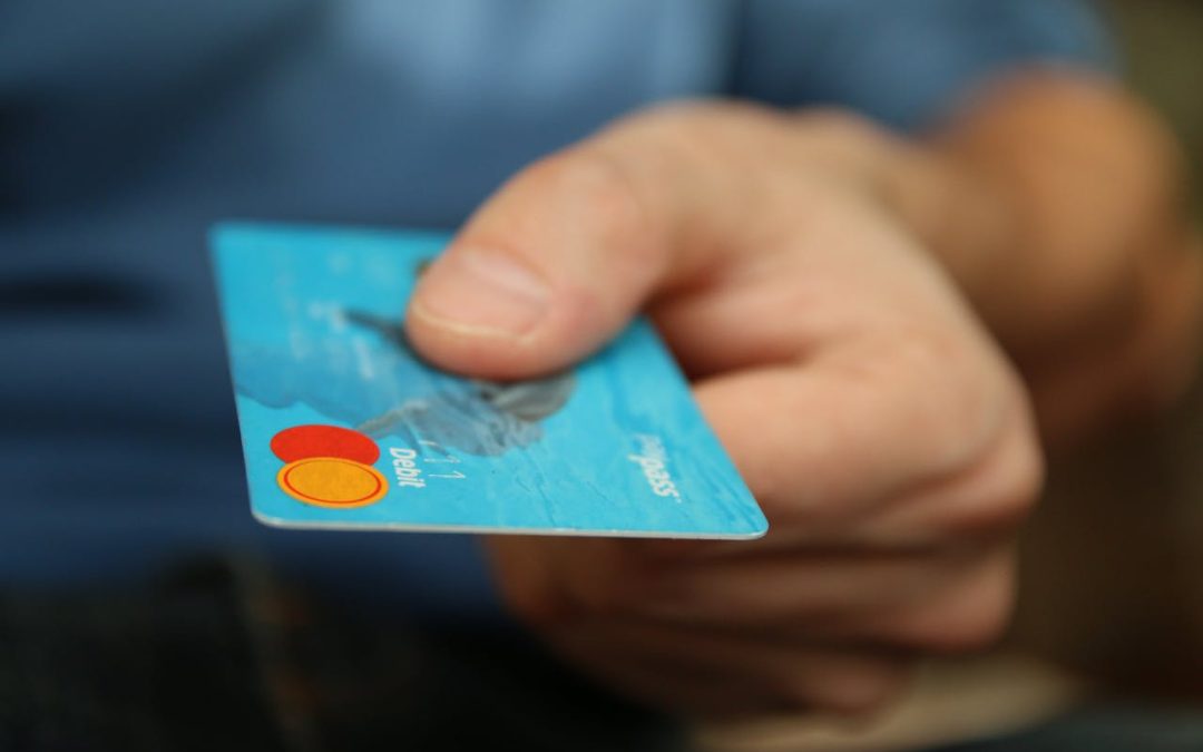 Hur mycket pengar kan man sätta in på banken utan frågor?